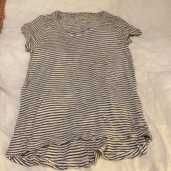 Madewell Tops - Madewell t shirt size small